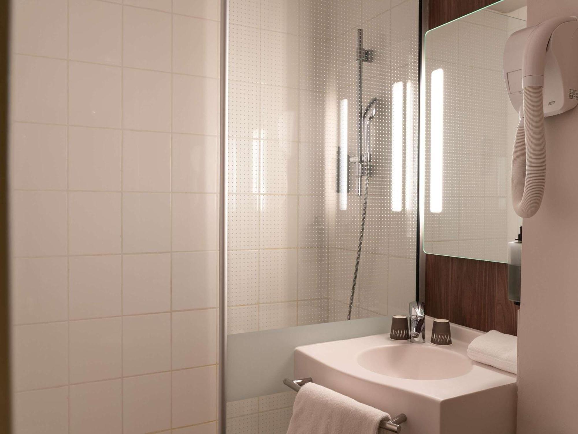 Ibis Styles Rouen Parc Expos Zenith Hotel Saint-Étienne-du-Rouvray Buitenkant foto